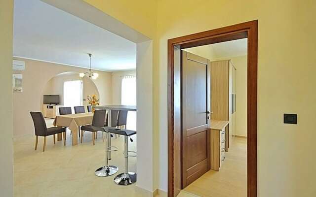 Villa Genia 2