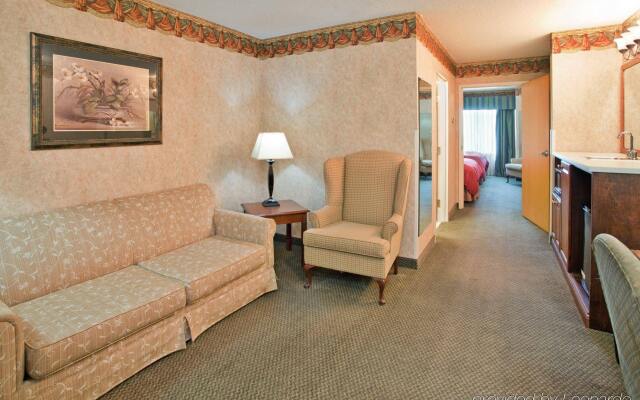 Country Inn & Suites Somerset