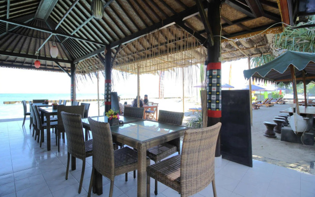 Airy Amlapura Raya Candidasa Bali