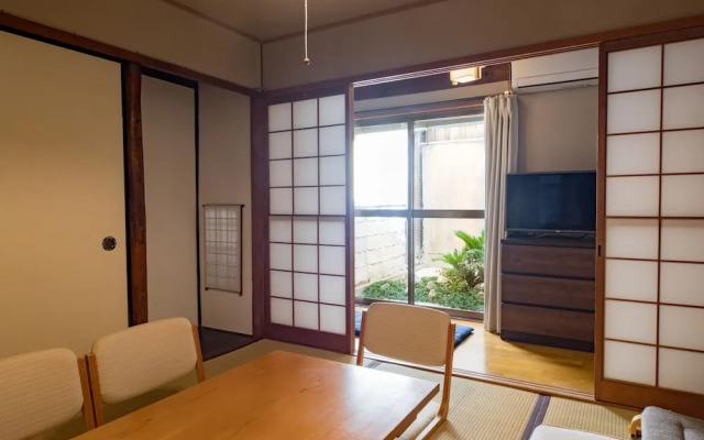 Kyomachiya IZO