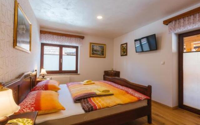 Apartment Ledrar