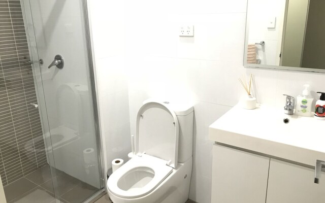 Chic & Cosy Apartment near Airport and CBD