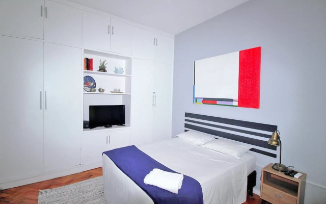 Studio Completo em Ipanema C063