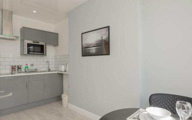 Coastal Gem Apartment by Seaside Llandudno