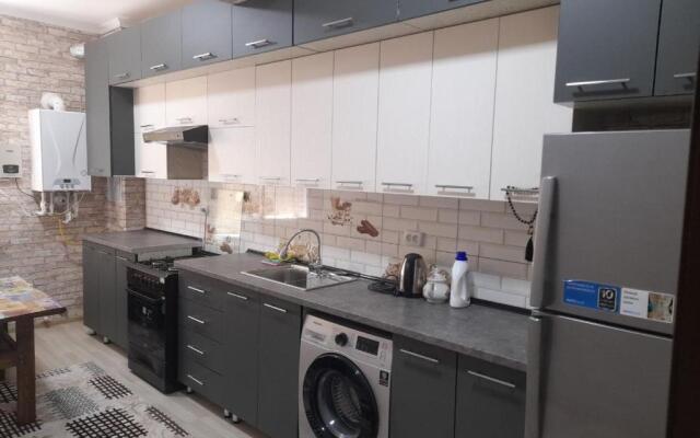 Уютная 2-х комнатная квартира 82м2 в Центре города!