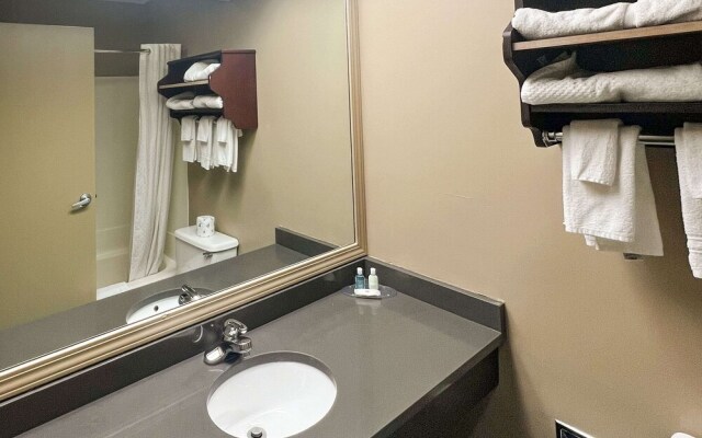 Days Inn By Wyndham Muskegon