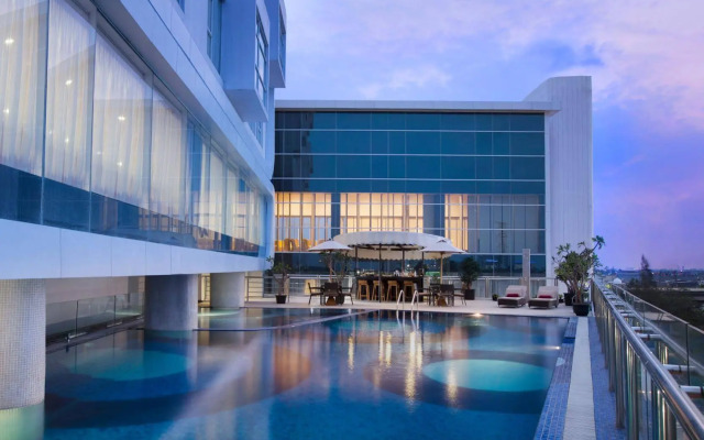 Hariston Hotel & Suites