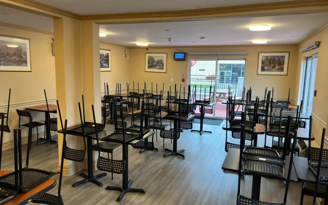 Glengate Hotel & Suites
