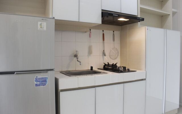 Comfy & Scenic Studio Apartment At Parahyangan Residence Near Unpar
