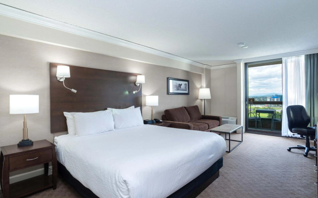 Sandman Signature Vancouver Airport Hotel & Resort
