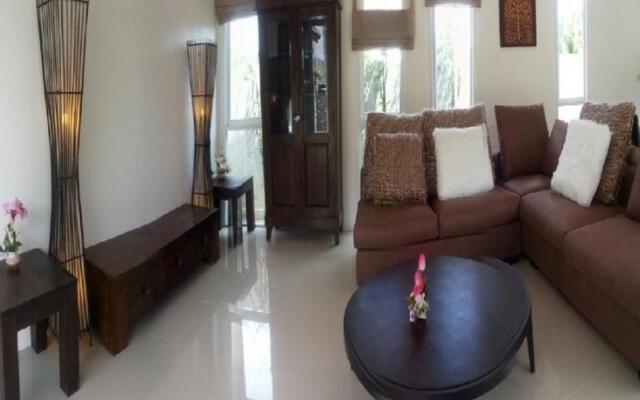 Private Pool Villa At Thalang