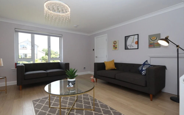 Dunfermline Luxury 3 bedroom house