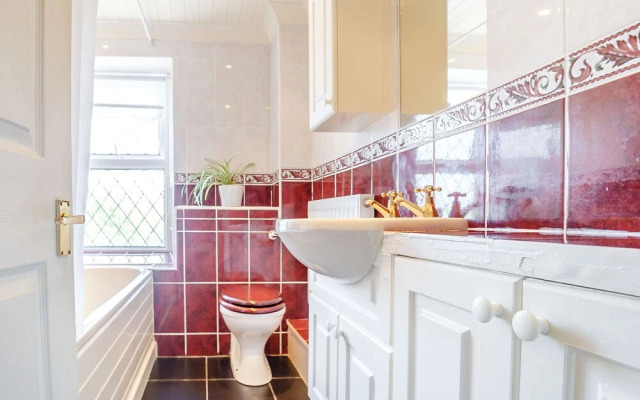 7 Dolydd Terrace
