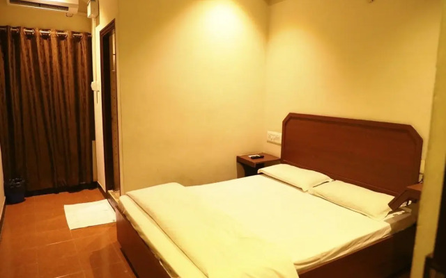 Deluxe Hotel