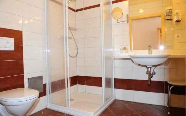 Hotel-Gasthof-Fleischerei - Zur alten Post