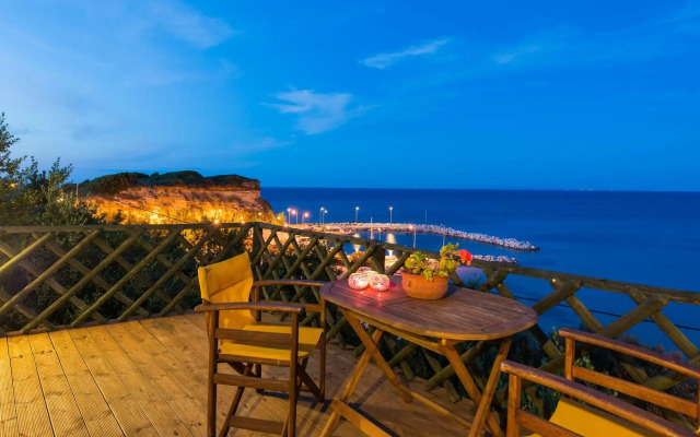 Bella Vista Sea View Apartments