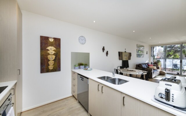 Accommodate Canberra - Envy