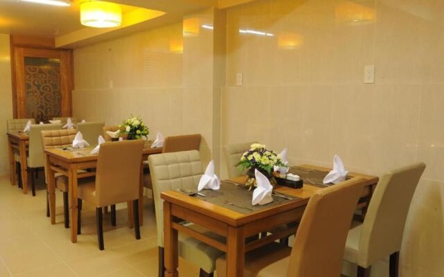 Mayflower Saigon Hotel