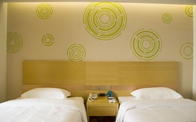 GreenTree Inn Jinan Yaoqiang Airport Airport Road Business Hotel