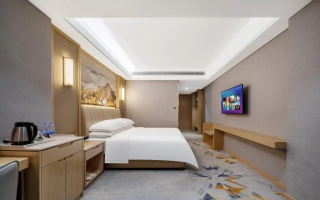 Vienna International Hotel (Shenzhen Huizhanwan Center)