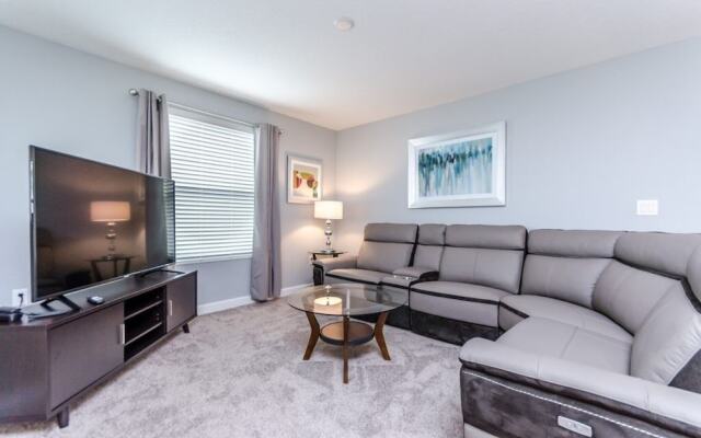 Champions Gate 5 Bedroom Villa