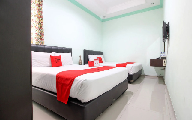 RedDoorz Plus @ Timoho