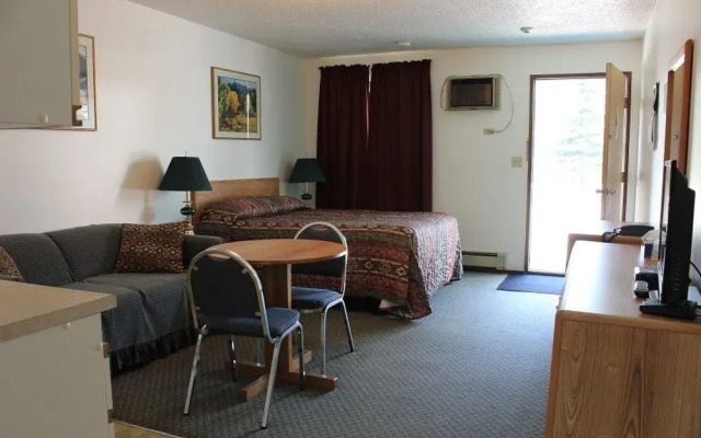 East Kootenay Motel