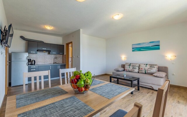 Nice Apartment in Pomer With 1 Bedrooms and Wifi