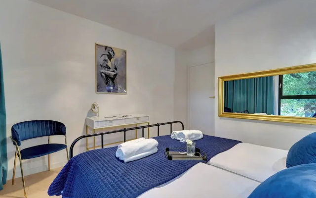 Rezydencja Wintera & Parking by Downtown Apartments