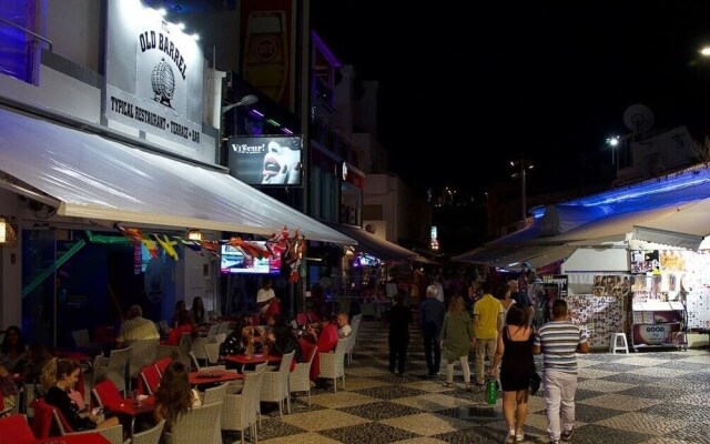 Charming and Spacious 1-bed Apartment in Albufeira