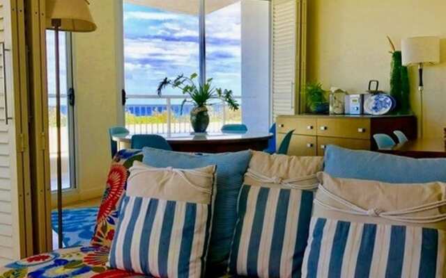 Resort Ocean Front Suite 2222