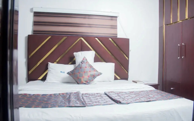 Kay Luxury Suites
