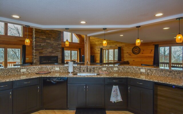 Boulder Escape 5 Bedroom House