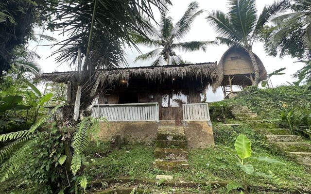 Lumbung Langit Bali House And Hostel