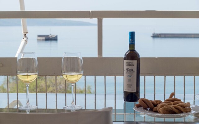 Seafront Apartment Grace