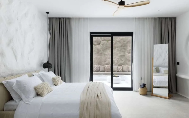 White Art Suites