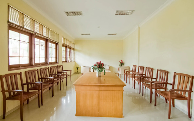 Hotel O Wisma Langen Werdhasih