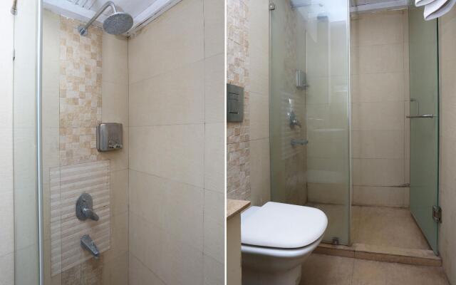 OYO 8433 Hotel