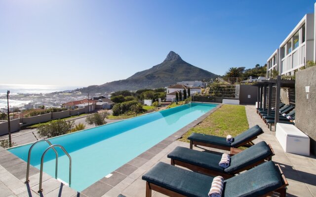 "camps Bay One Bedroom Apartment - Luxury Stay With sea View!"