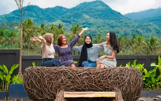 Sabda Alam Hotel Resort