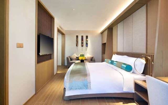 Wyndham Grand Plaza Royale Shuangyue Bay