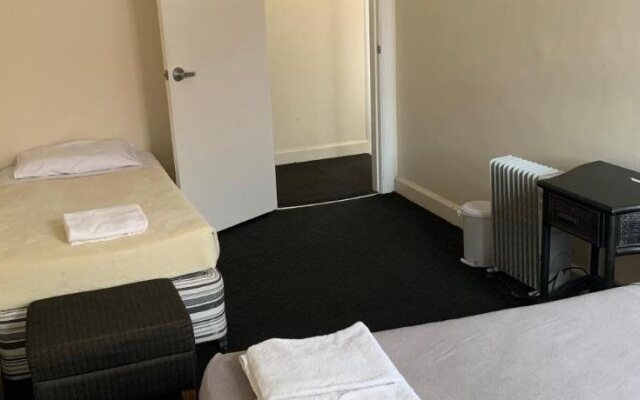 National Hotel Toowoomba