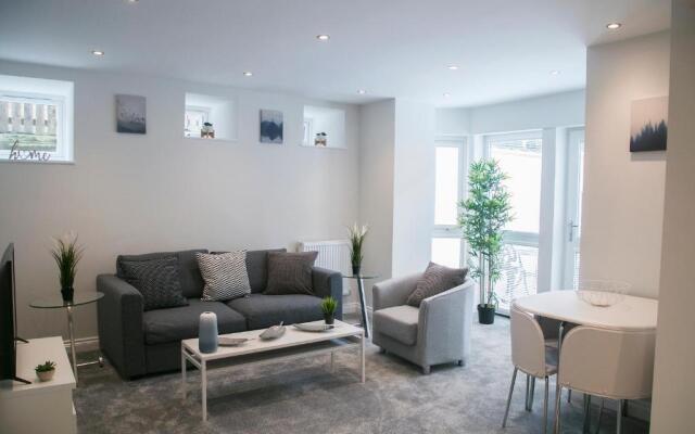 71 East Parade