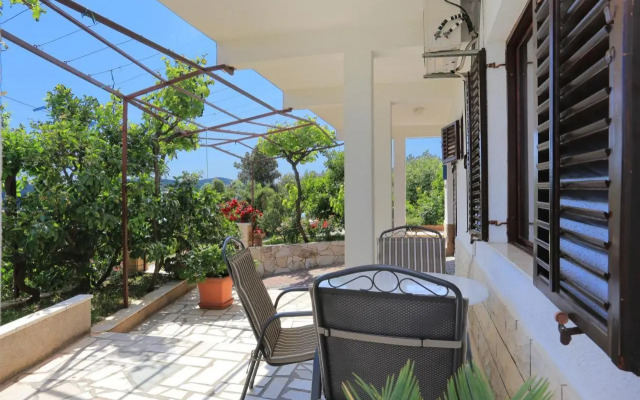Apartments with a parking space Seget Vranjica, Trogir - 11273