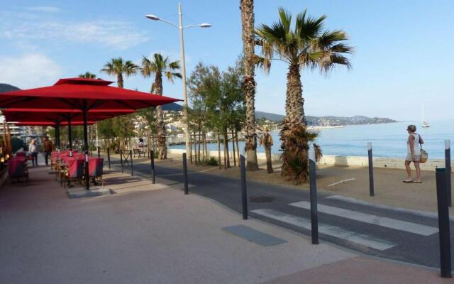 Appartement Le Lavandou, 1 pièce, 4 personnes - FR-1-308-83