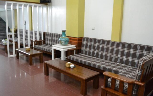 Mac Tu Khoa Hostel