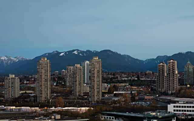 Delta Hotels by Marriott Burnaby Conference Centre