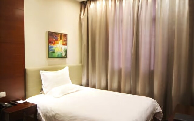 Home Inn Nantong Qingnian Middle Road