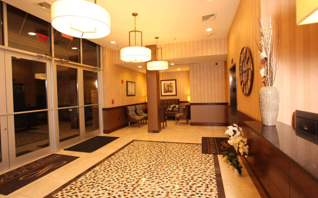 Pointe Plaza Hotel