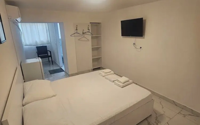 Enles Hostel